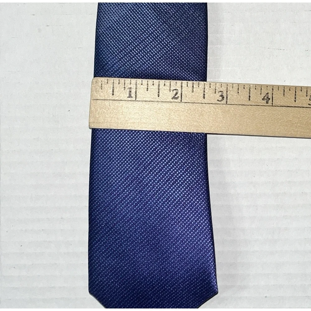 NWT Van Heusen Necktie‎ Men's OS Blue Purple Plaid Shiny Academia Professional